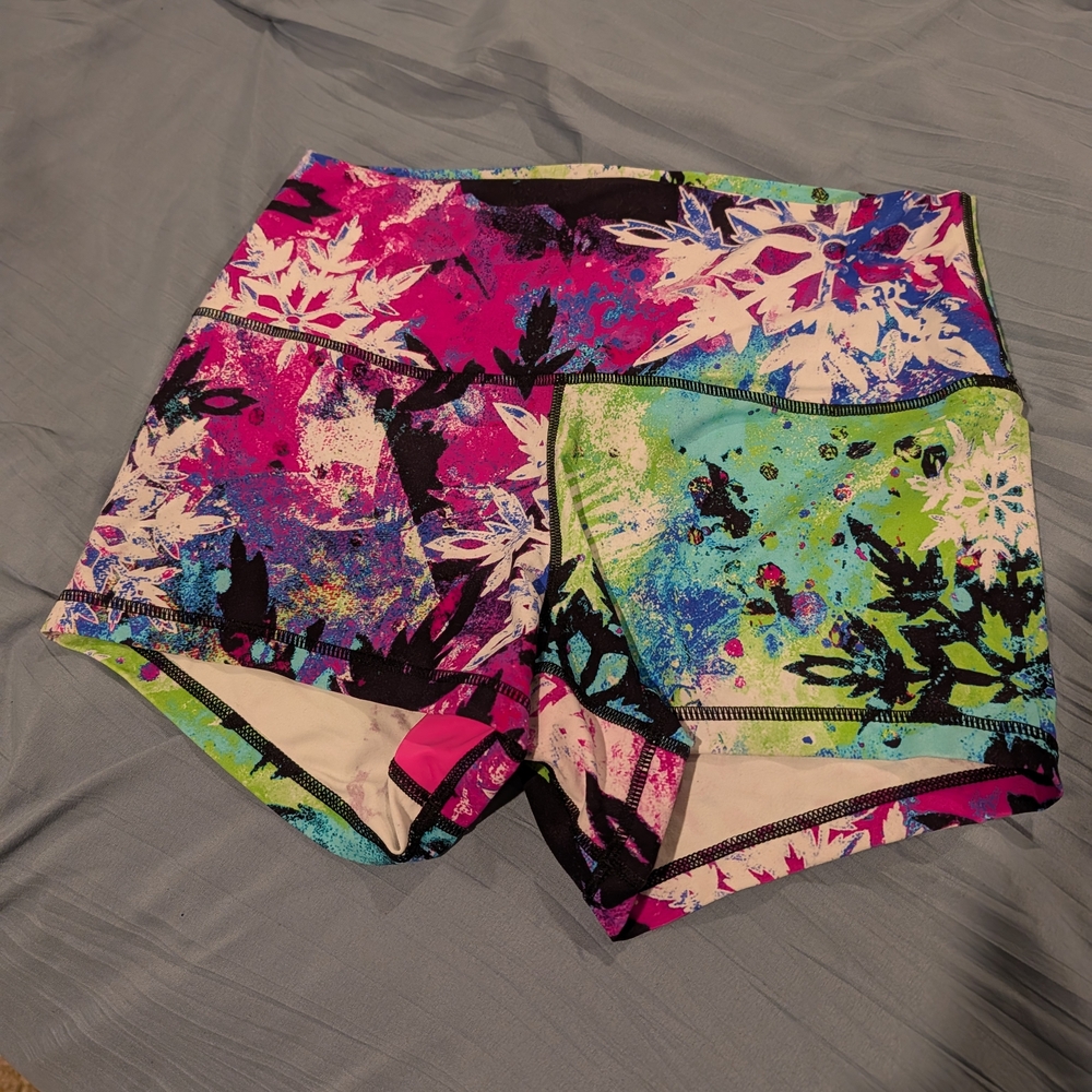 Snowflake Workout Shorties